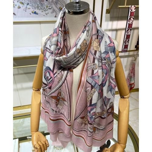 Louis Vuitton Women's LUltimate 3D Long Scarf